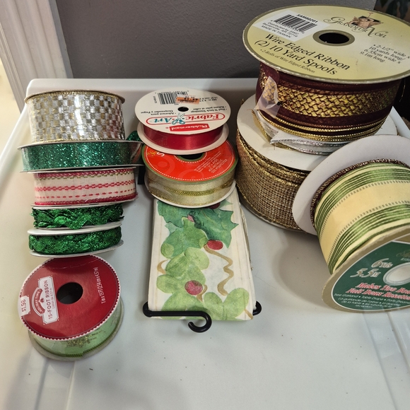 Holiday Sparkle Green and Silver Ribbon Collection - Picture 2 of 4